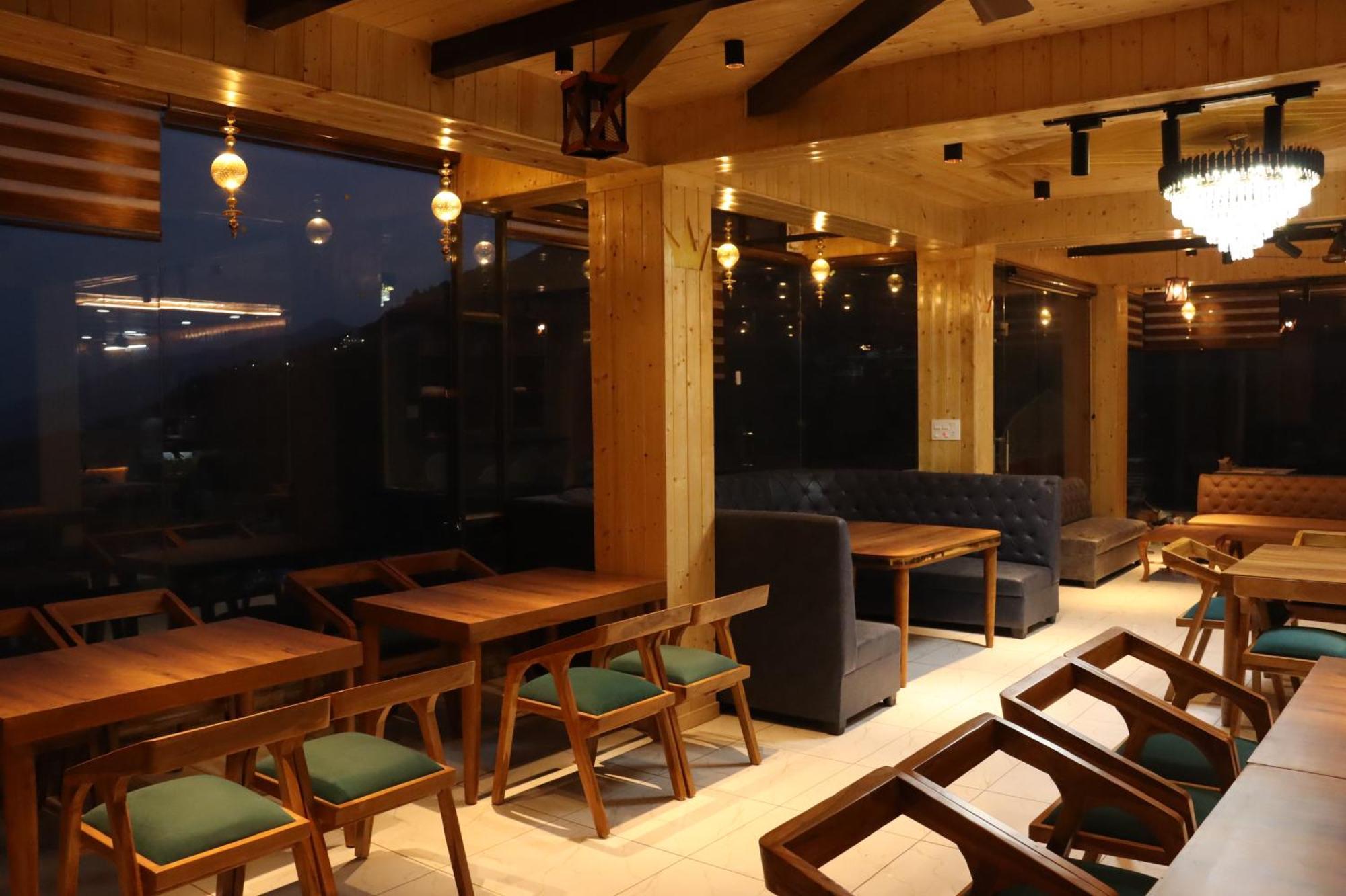 The Ghungrees Hotel Solan Exterior photo